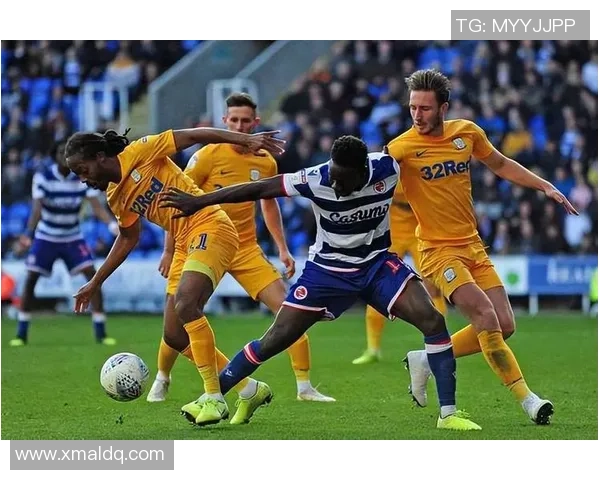 足球界情侣档揭秘 谁是场上最闪亮的情侣组合